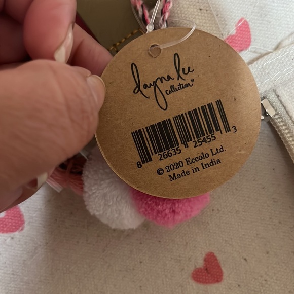 NWT- Set Of Two Canvas Tote &Pouch Set. For Mother’s Day present - Picture 8 of 8